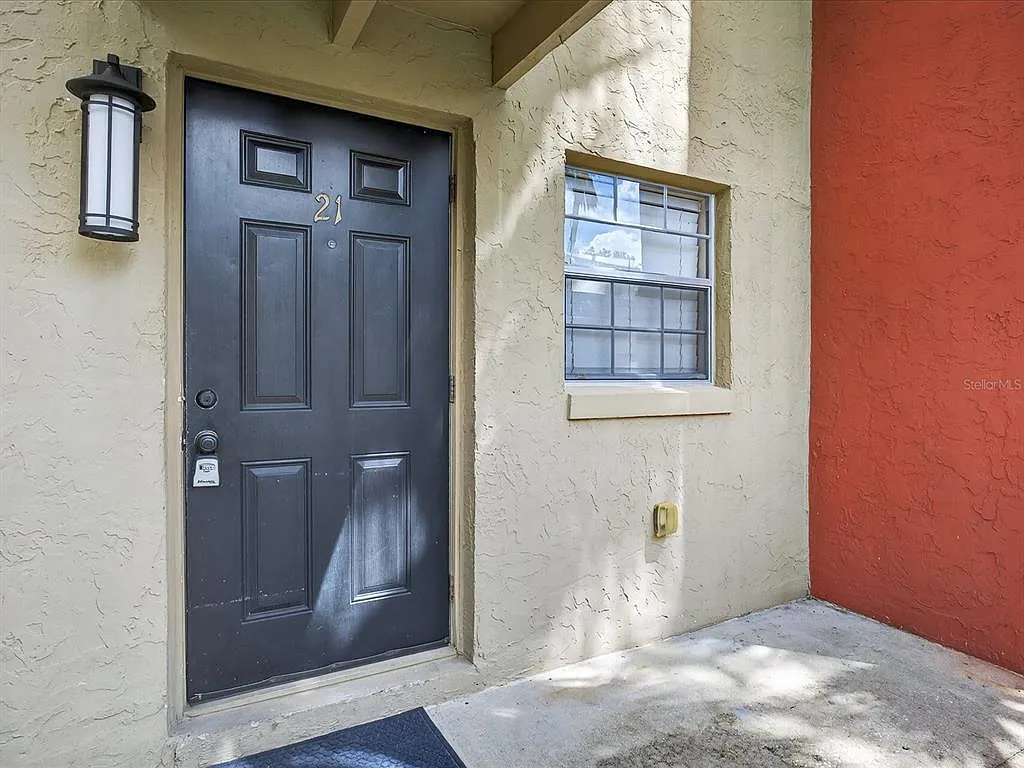 Building Photo - 2507 E Central Blvd #21