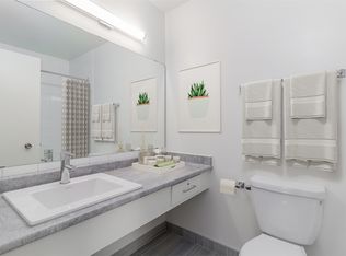 14707 77th St NW, Edmonton, AB T5C 1E7
