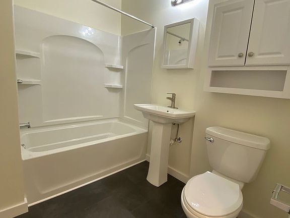 5th image of 1219 West St Floor 2