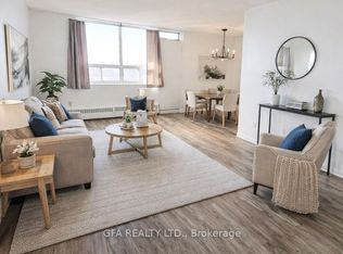 3145 Queen Frederica Dr #806, Mississauga, ON L4Y3A7