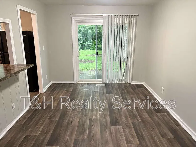 8513 E 37th Pl — Photo 6
