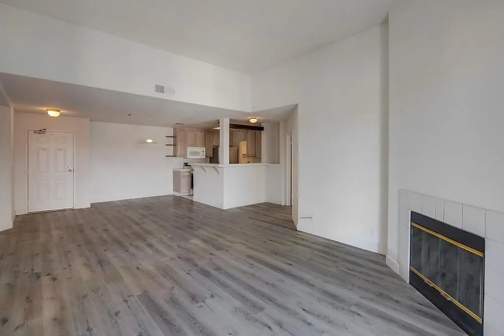 Building Photo - 3969 Mahaila Ave #403