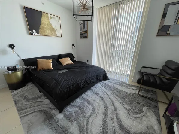 79 SW 12th St #Penthouse 4007s, Miami, FL 33130
