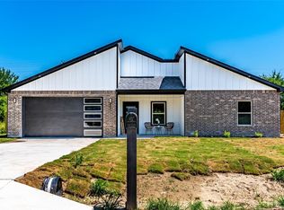 601 Kontiki Dr, Tool, TX 75143