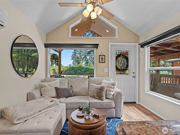 4th image of 1546 Reservation Road SE #243