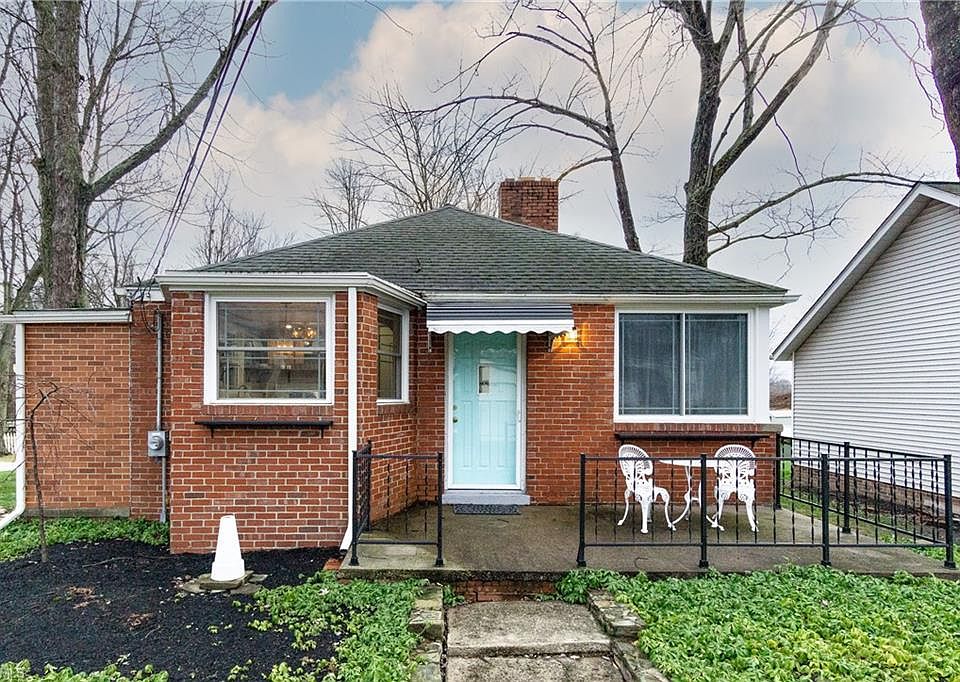 1st image of 32320 Pettibone Road