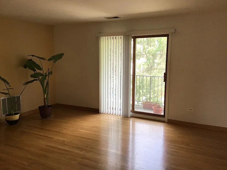 2600 W Walton St #2 — Photo 5