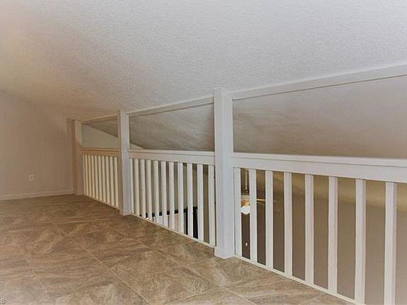 5th image of 17390 Dumont Dr