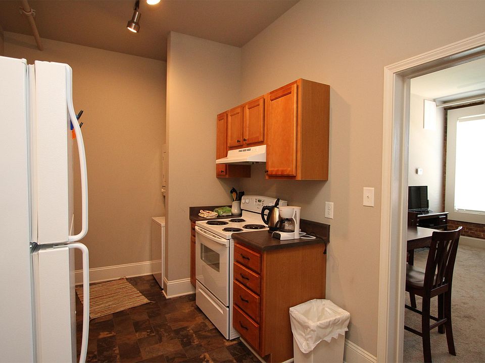 1st image of 249 Magnolia St APT 209