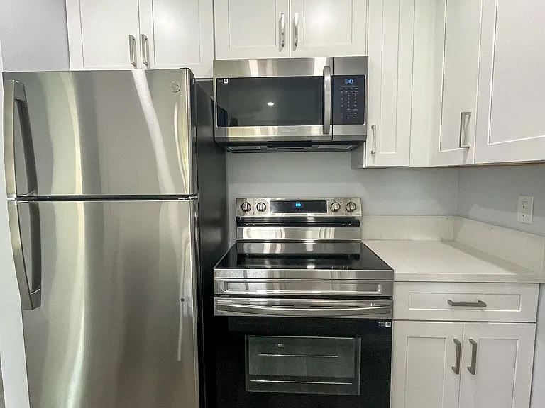 Canyon Creek Apartments C — Photo 15