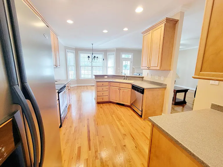 1217 Crozier Ct — Photo 22