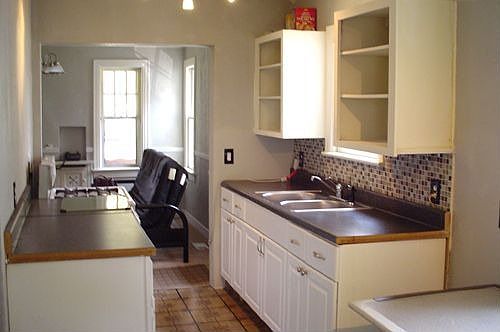 5th image of 2220 Oakley Ave