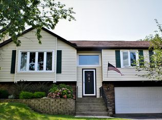 3745 Howard Rd, Hamburg, NY 14075