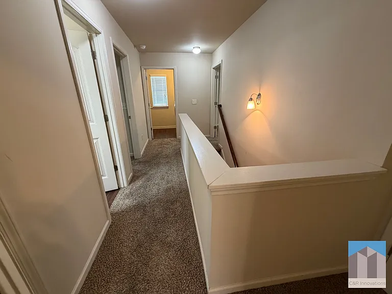 881 Franklin Mill Trce — Photo 32