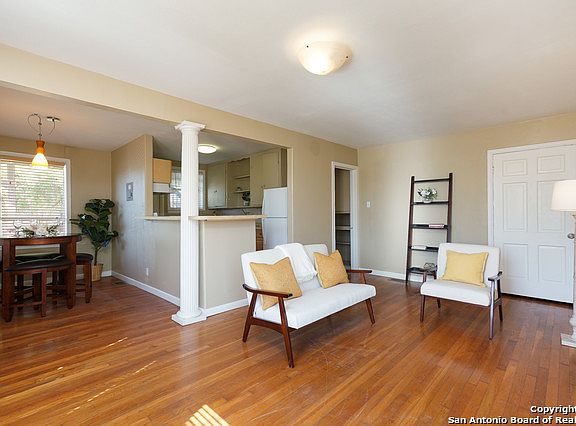 4th image of 103 E Wildwood Dr APT A