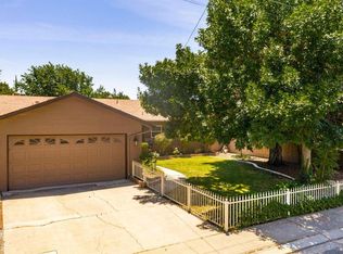 220 Dove Ct, Modesto, CA 95350