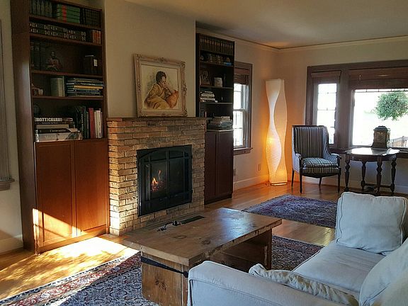 Living room with fireplace
