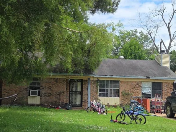 351 Redwood Cv, Marion, AR 72364