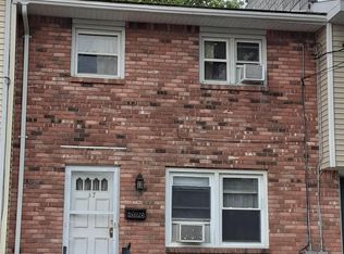 37 Garland Ct, Albany, NY 12202