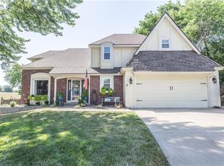 3 Portsmouth Ct, Smithville, MO 64089