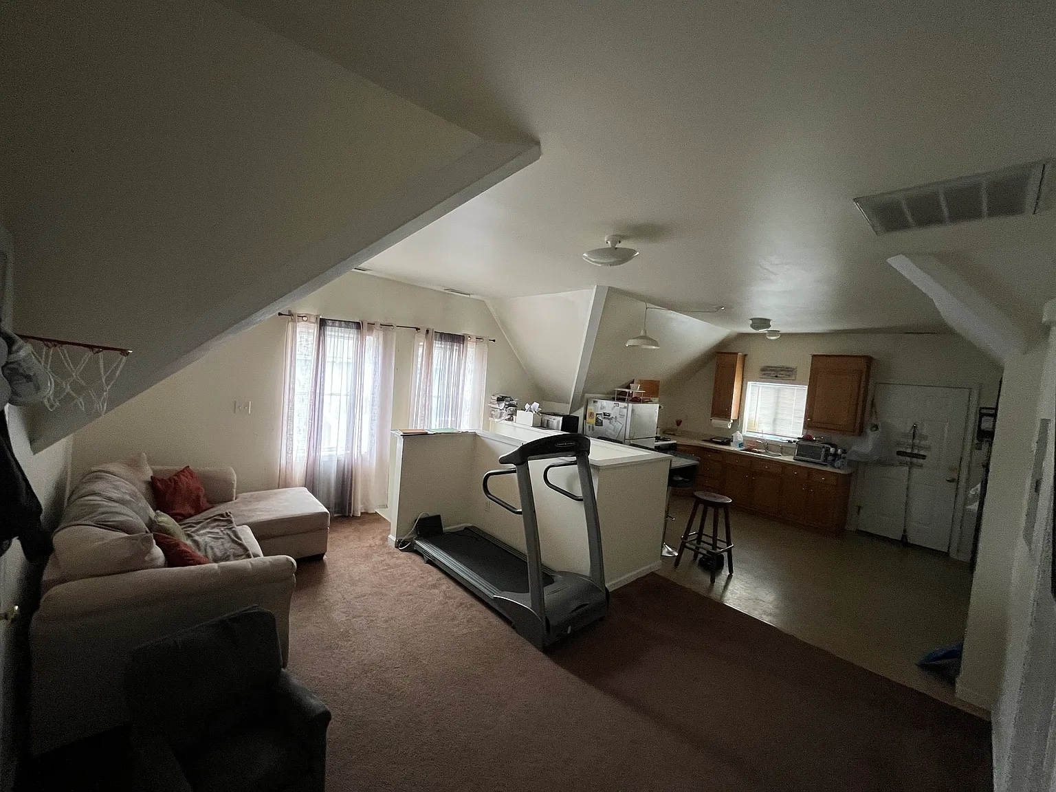 2 bed, $1,800 — Photo 3