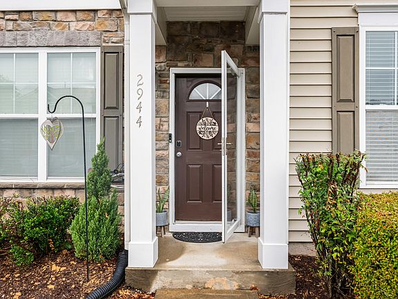 2nd image of 2944 Casona Way