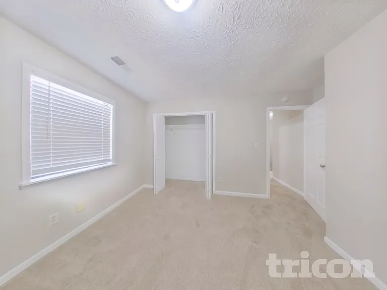 20 Summerfield Ct — Photo 12