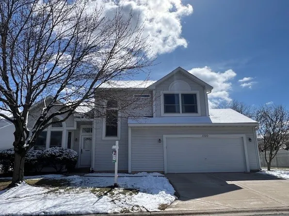 1320 Lazy Hollow Ct, Naperville, IL 60565