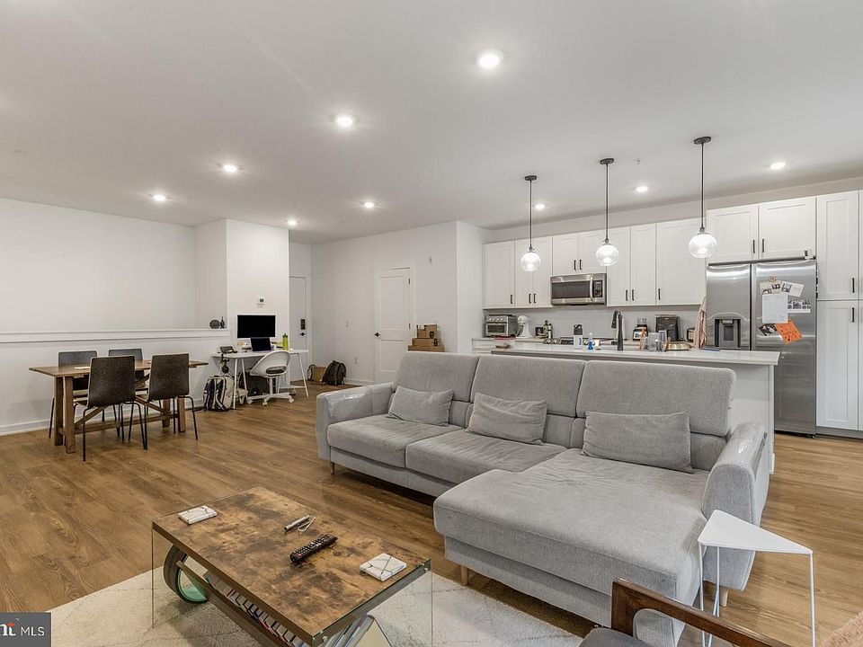 1st image of 2421 N Mascher St #103