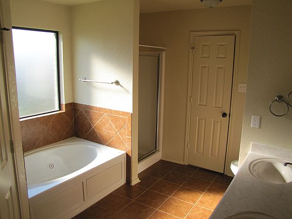2nd image of 207 Sandra Sue Dr