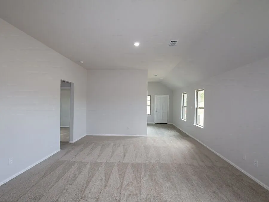 2108 Osage Trl — Photo 4
