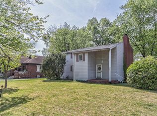 1301 Ravenswood Dr, Evansville, IN