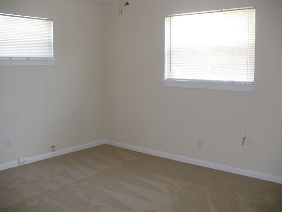 4th image of 3337 Cesery Blvd