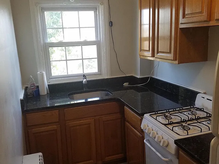 404 E Jefferson St #3 — Photo 12