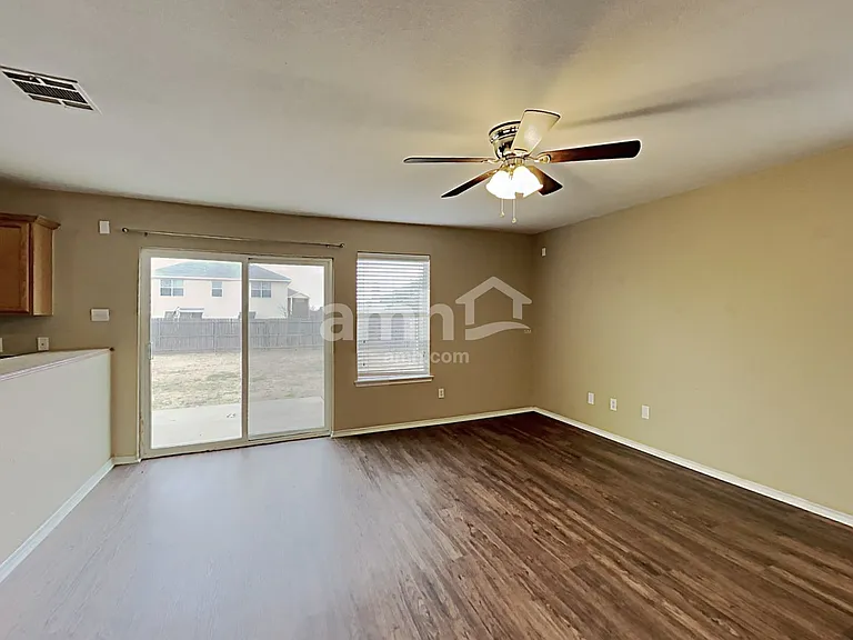 1618 Withers Way — Photo 6