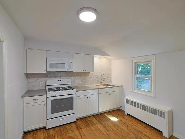 95 Delafield St Floor 2, Poughkeepsie, NY 12601
