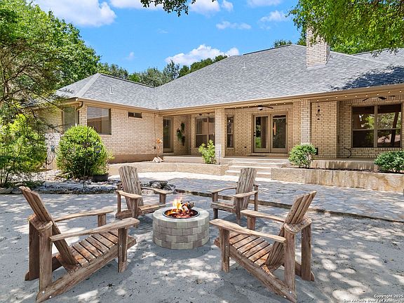 4th image of 110 Plum Circle