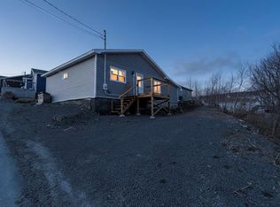 4 Oil Road, Upper Island Cove, NL A0A4E0