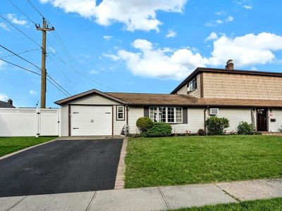 1 Blacksmith Road, Levittown, NY, 11756