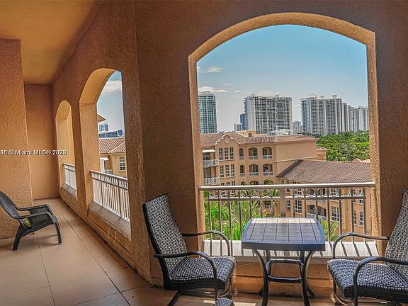 4th image of 3001 NE 185th St APT 710