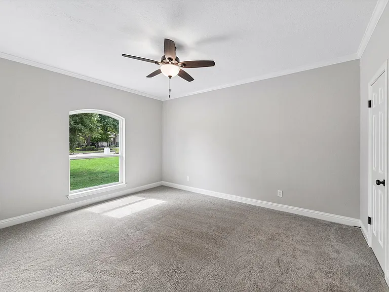20435 Perryoak Dr — Photo 14