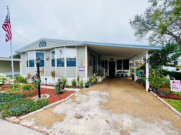 3rd image of 254 Odessa Dr