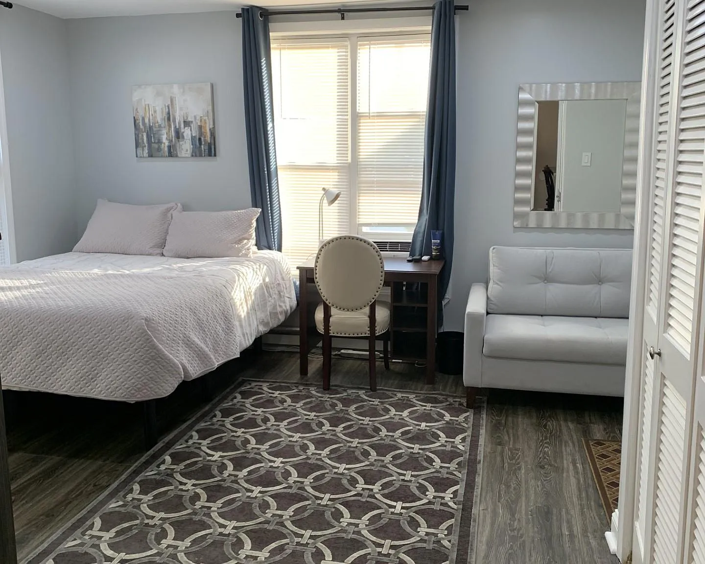 Studio, 500 sqft, $1,600 — Photo 1