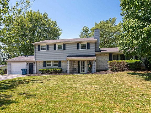 2nd image of 3731 N Willowbrook Dr