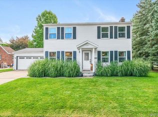137 Madelon St, Belleville, MI 48111
