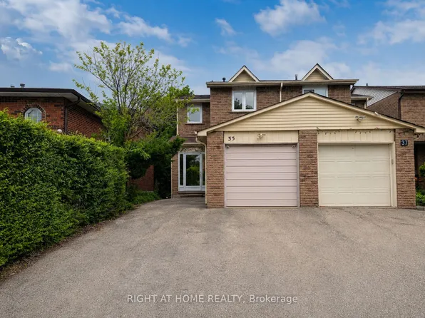 35 Chalfield Ln, Mississauga, ON L4Z 1K8