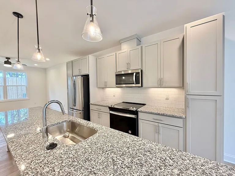 4811 Gossamer Ln #103 — Photo 6