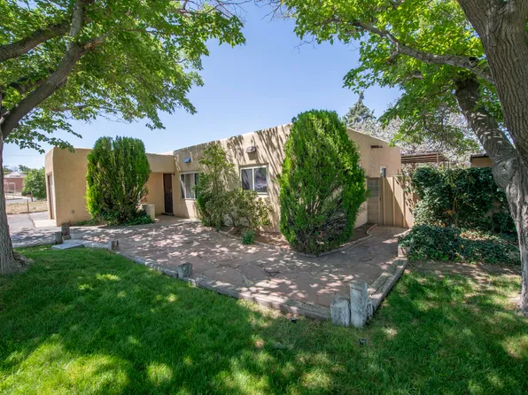 3027 General Chennault St NE, Albuquerque, NM 87111