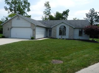 401 Point Cir, Fort Wayne, IN 46825