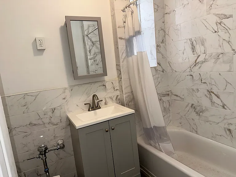 804 Avenue C #15 — Photo 7